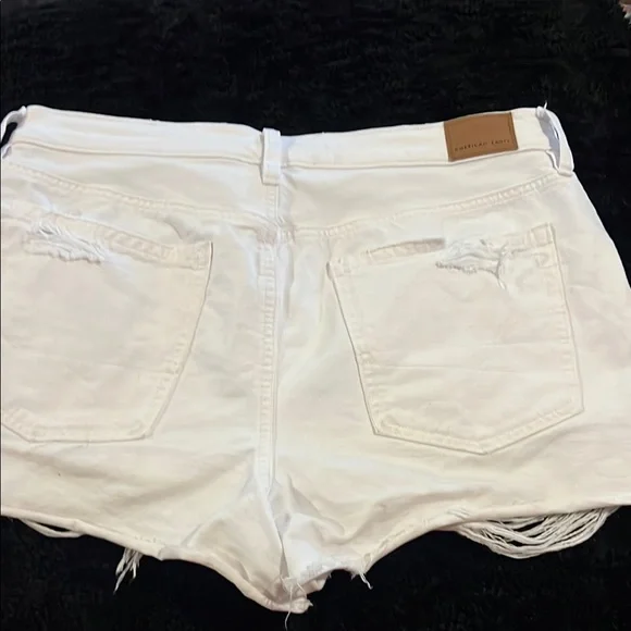 American Eagle Outfitters Bright White Ripped Jean Shorts - Picture 4 of 4
